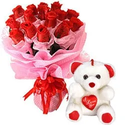 Long Lasting � Red Roses Bouquet with Teddy