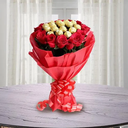 Order Bouquet of Ferrero Rocher Chocolate with Roses