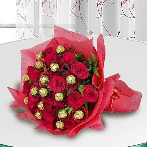 Deliver Bouquet of Ferrero Rocher with Roses