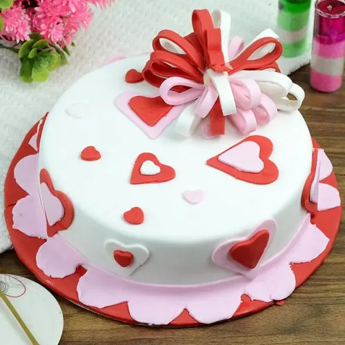 Order Flower N Heart Strawberry Delight Cake