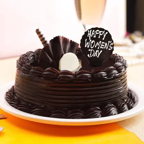 Elegant Women�s Day Truffle Cake