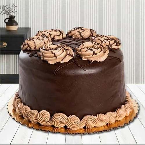 Send Delicious Chocolate Cake Online