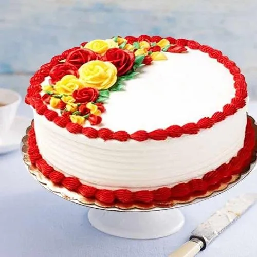 Send Fresh Vanilla Cake Online