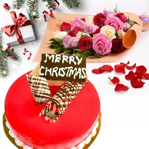 Glorious Strawberry Cake with Roses Bunch for X Mas