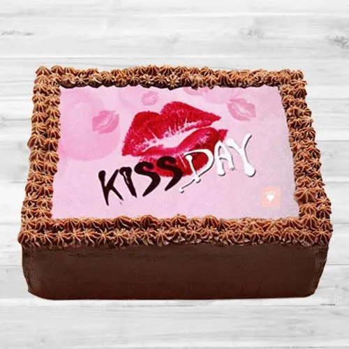 Trendy Kiss Day Photo Cake in Chocolate Flavor