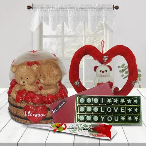 Send I Love You Gift Hamper