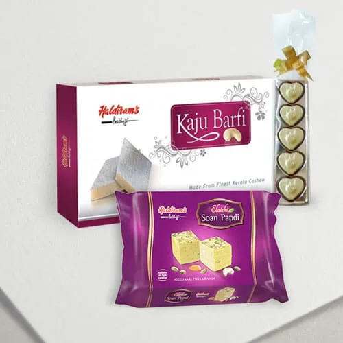 Send Online Soan Papdi n Kaju Katli from Haldirams with Handmade Chocos