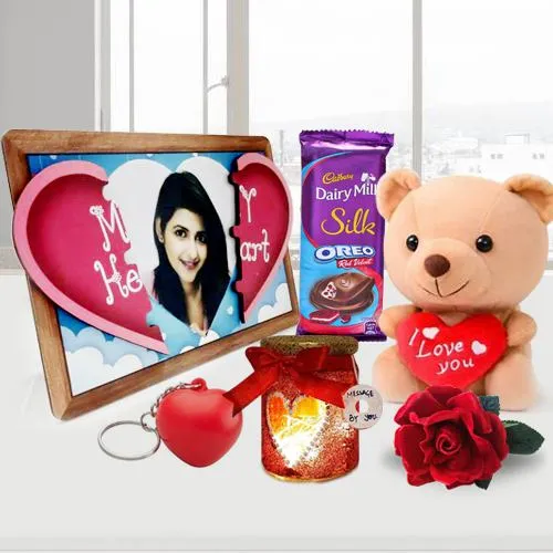 Fascinating V-day Gift of Magnetic Heart with Handmade Chocolates n Candles