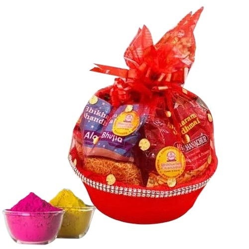 Exclusive Munches Gift Basket for Holi