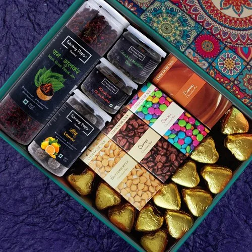 Flavorsome Mukhwas with Chocolaty Bars  N  Hearty Caramel Bytes Combo