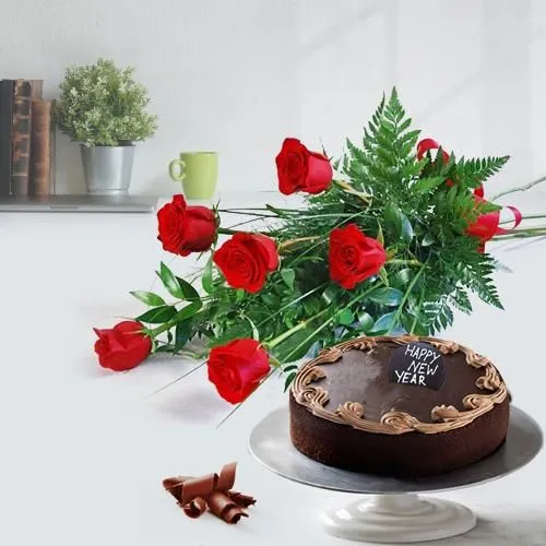 Chocolate Cake with Red Roses Bouquet