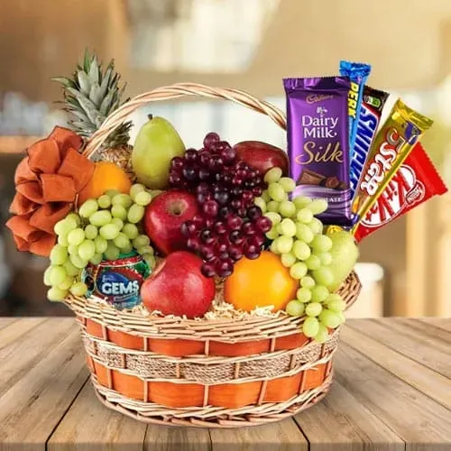 Send Fruits N Chocolates Gift Basket Online