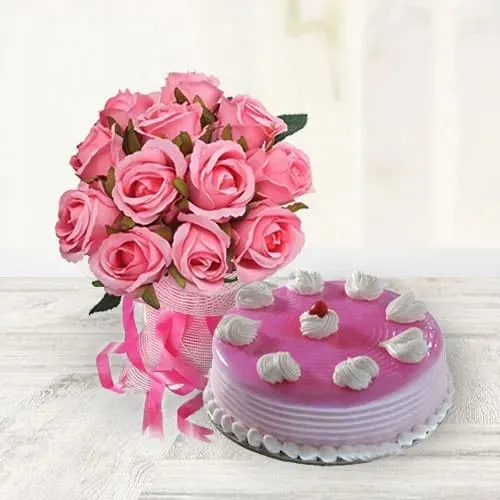 Shop for Strawberry Cake with Pink Roses Bouquet