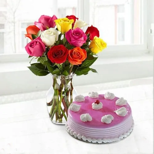 Appetizing Cake n Roses for Mom