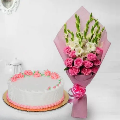Buy Strawberry Cake with Roses n Gladiolus Bouquet