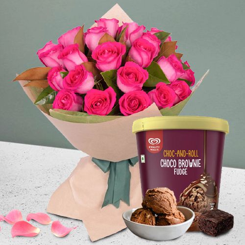 Joyful Kwality Walls Choco Brownie Fudge Ice Cream with Pink Roses Bouquet