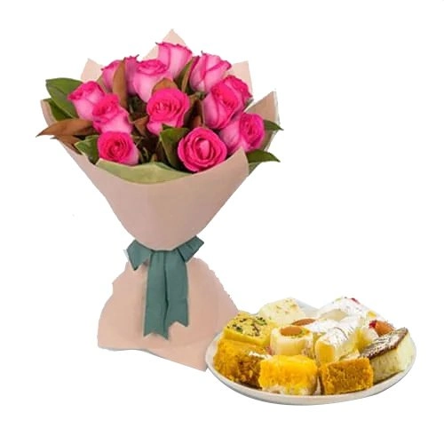 Online Deliver Mixed Sweets Box N Pink Roses Bunch