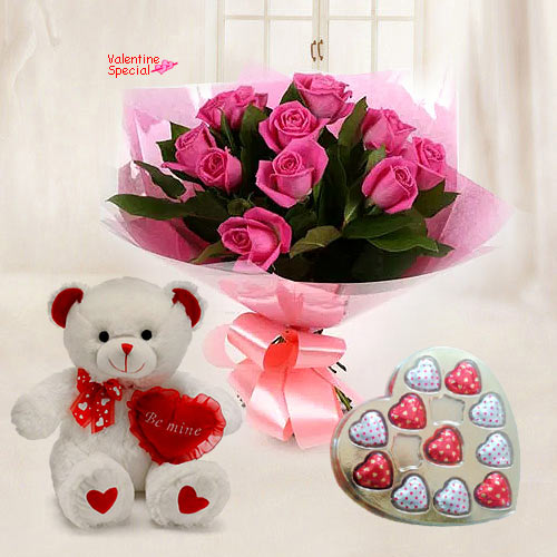 Shop Online for Pink Roses with Heart Shape Chocolates N Teddy