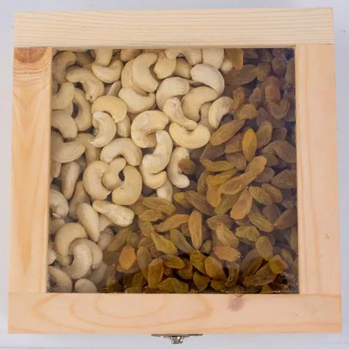Delicious Cashew n Raisin in a Wooden Gift Box