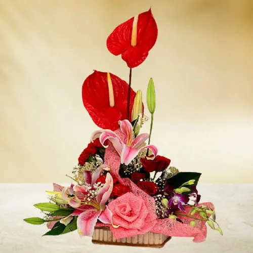 Countryside Love Floral Basket