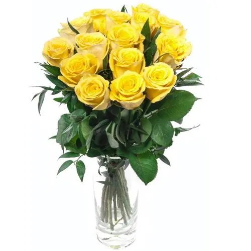 Send online 12 Yellow Roses in a Vase