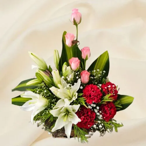 Order Mixed Flowers Hand Bouquet Online