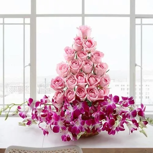 Gift Exclusive Arrangement of Orchids and Roses
