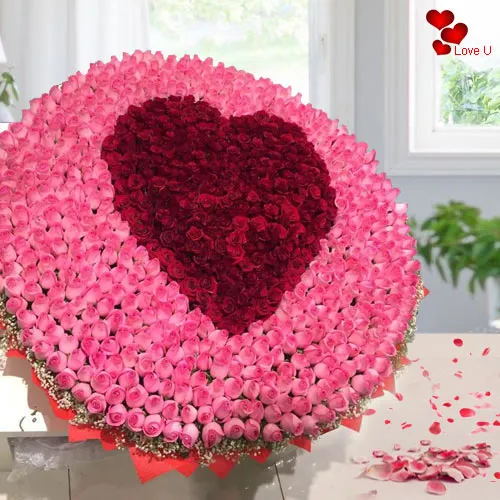 Beautifying 500 Rose Bouquet with Heart