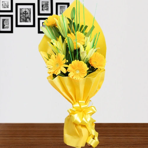 Stunning Yellow Gerberas N Yellow Lilies Bouquet