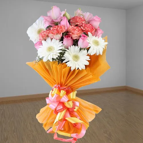 Gift Bouquet of Mixed Flowers Online