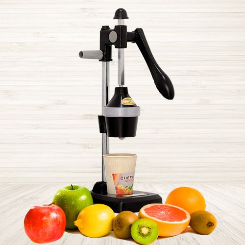 Trendy CHEFWARE Instant Hand Press Citrus Juicer in Black