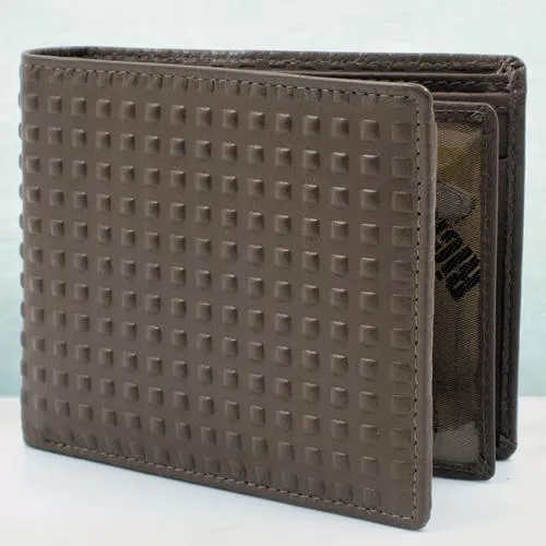 Eye-Catching Brown Leather Wallet for Men