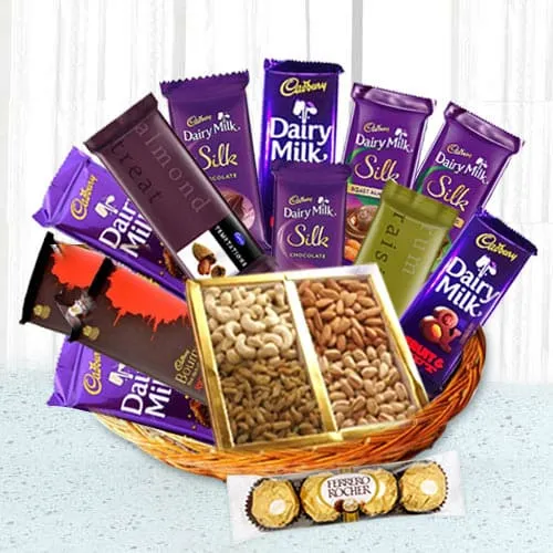 Almoda Creations New Year Gifs Hampers For Family, Friends, Corporate  Gifts, Cadbury Celebration New Year Gift