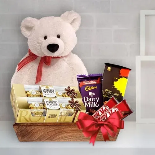 Merry Christmas Gift Basket<br><br>