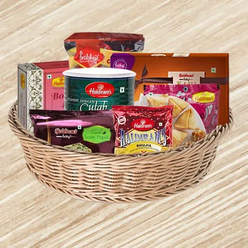 Promote Adda India - #diwalisepcial #snaks #beverages #food  #promoteaddaindia Order Now : https://amzn.to/3jvqh6a The Magic Of Nature  Food Library Splendour Gourmet Gift Hamper #foodonline #foodpackage #Amazon  #AmazonGreatIndianFestival #amazonpantry ...