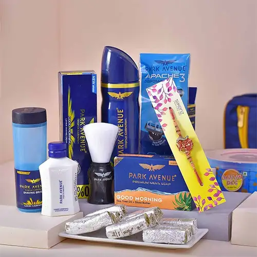 Cool Park Avenue Good Morning Rakhi Pista Roll Hamper