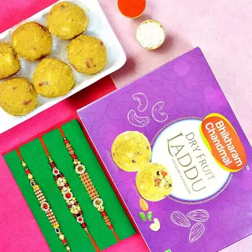 Gorceous AD Rakhi n Dry Fruit Laddu Combo