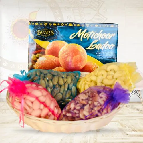 Lip-Smacking Gift Pack of Assorted Dry-fruits with Sweets