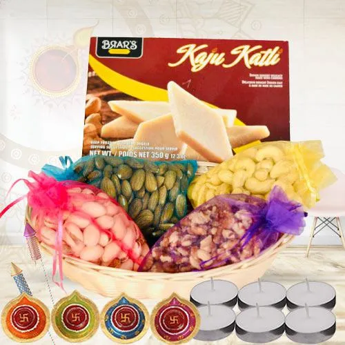 Exclusive Combo of Mixed Dry Fruits with Kaju Katli <br>